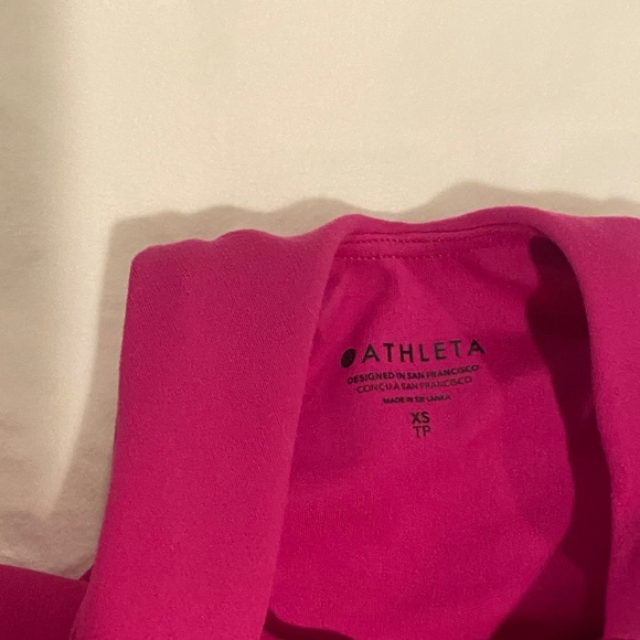 Athleta Raspberry tank top  XS - Picture 3 of 3